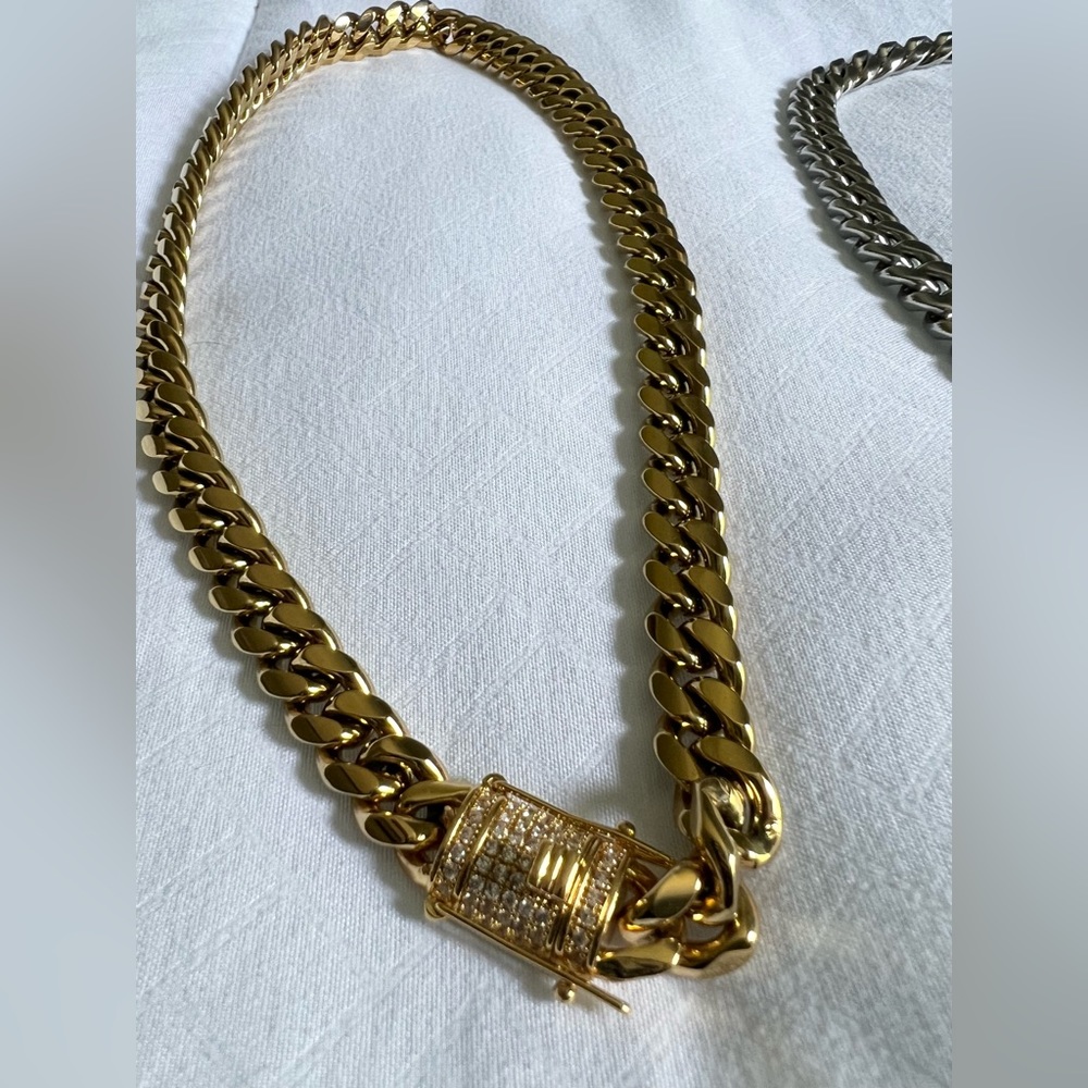 Monaco Necklaces - Picture 3 of 4